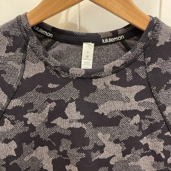 ⭐️Lululemon Runderful Long Sleeve Top—Beautiful!! New With Tags—Size 8 - Picture 3 of 6